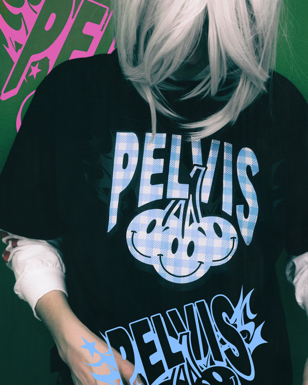 CHERRY GINGHAM LOGO SS TEE BLACK